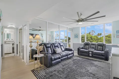 $299,000 | 1820 New Palm Way, Unit 202, Boynton Beach, FL 33435