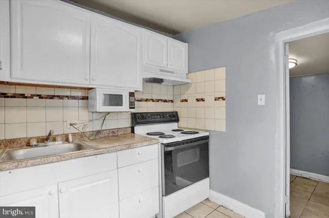 $1,475 | 637 Moss Street, Reading, PA 19604