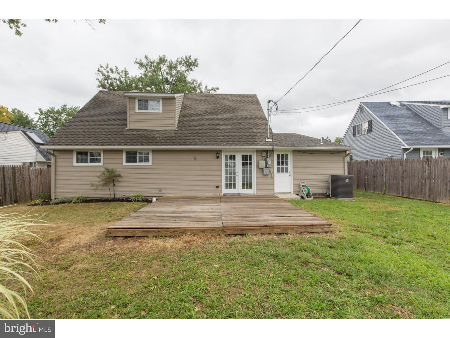 43 MacIntosh Road Levittown, PA 19056 - Photo 3 of 16 Gallery Image 3