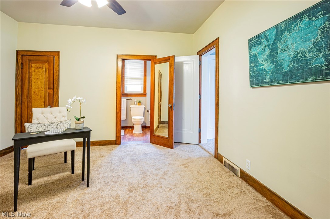 1129 Krumroy Road Akron, OH 44306 - Photo 14 of 32