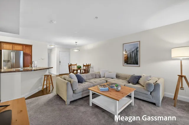 $214,900 | 18400 North Ridge Court, Unit 8, Spring Lake, MI 49456