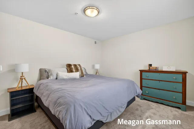 $214,900 | 18400 North Ridge Court, Unit 8, Spring Lake, MI 49456