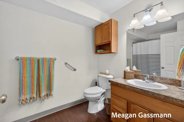 $214,900 | 18400 North Ridge Court, Unit 8, Spring Lake, MI 49456