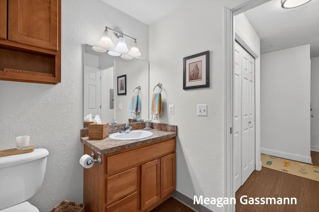 $214,900 | 18400 North Ridge Court, Unit 8, Spring Lake, MI 49456