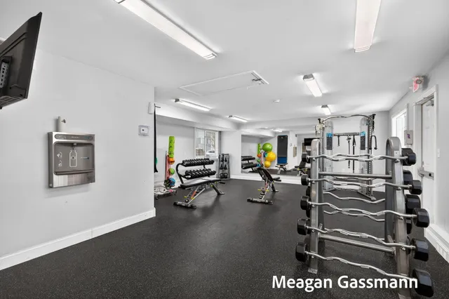 $214,900 | 18400 North Ridge Court, Unit 8, Spring Lake, MI 49456