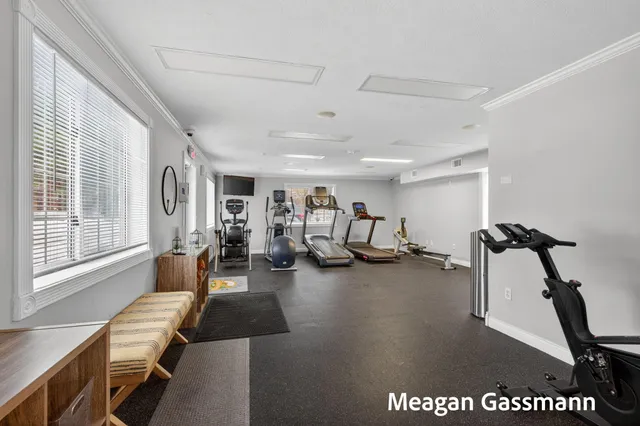 $214,900 | 18400 North Ridge Court, Unit 8, Spring Lake, MI 49456