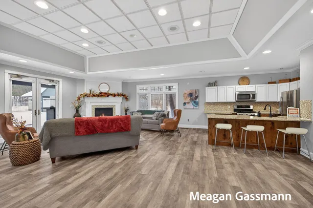 $214,900 | 18400 North Ridge Court, Unit 8, Spring Lake, MI 49456