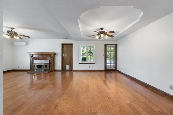 $499,999 | 3074 Burgan Avenue, Clovis, CA 93611