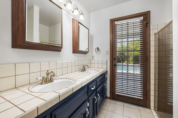 $499,999 | 3074 Burgan Avenue, Clovis, CA 93611