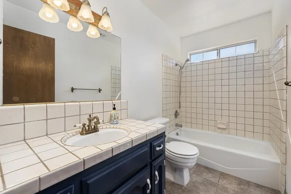 $499,999 | 3074 Burgan Avenue, Clovis, CA 93611