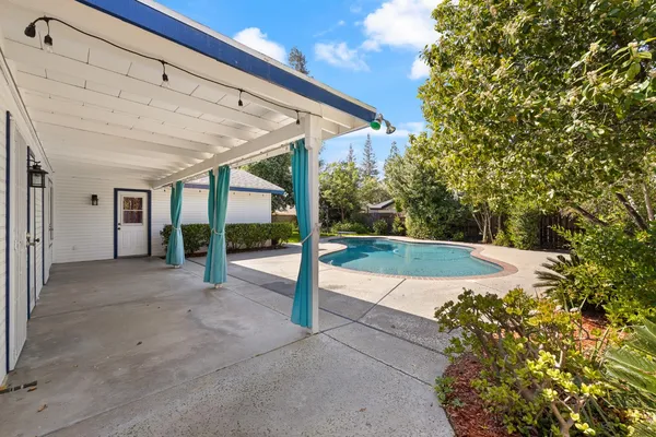 $499,999 | 3074 Burgan Avenue, Clovis, CA 93611