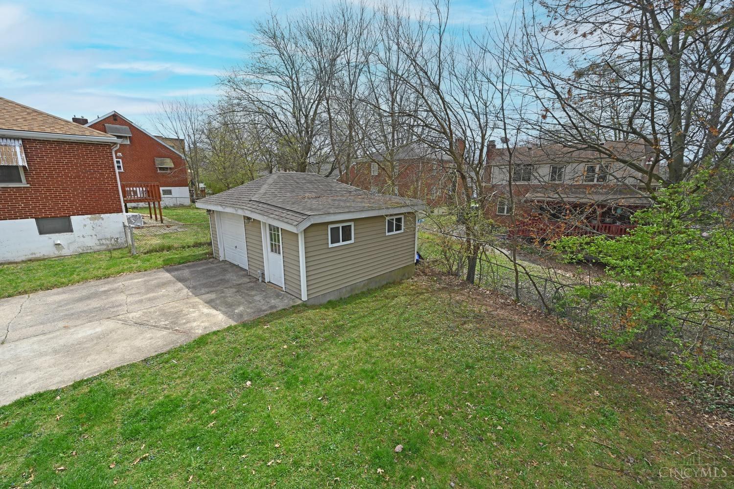 5245 Sidney Road Cincinnati, OH 45238 - Photo 25 of 31