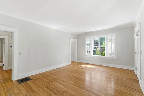 $1,100,000 | 3804 Central Avenue, Nashville, TN 37205