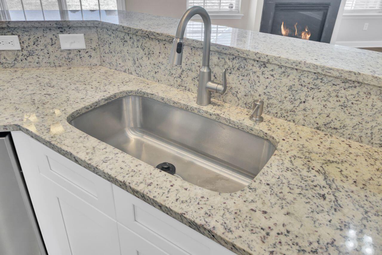 629 English Oak Circle Moncks Corner, SC 29461 - Photo 21 of 46 (20)