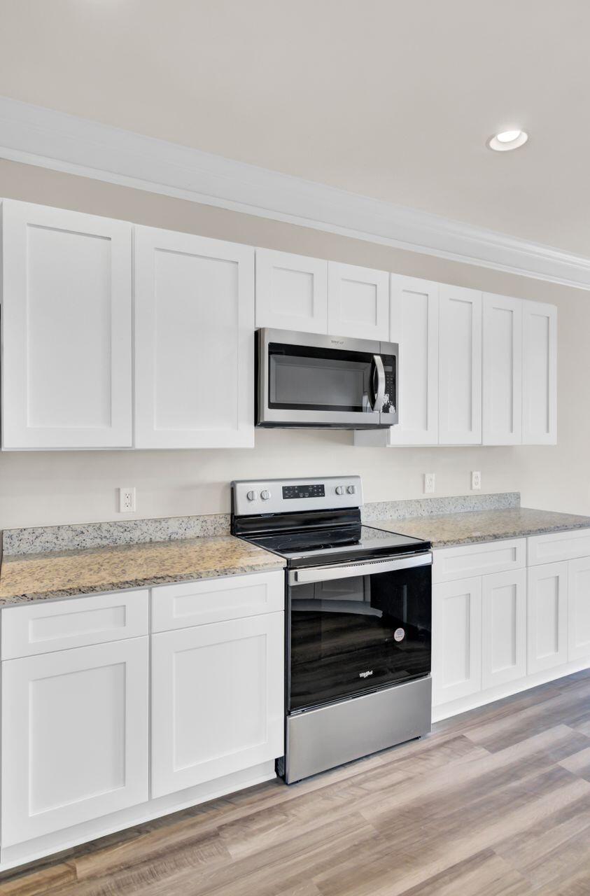 629 English Oak Circle Moncks Corner, SC 29461 - Photo 22 of 46 (21)