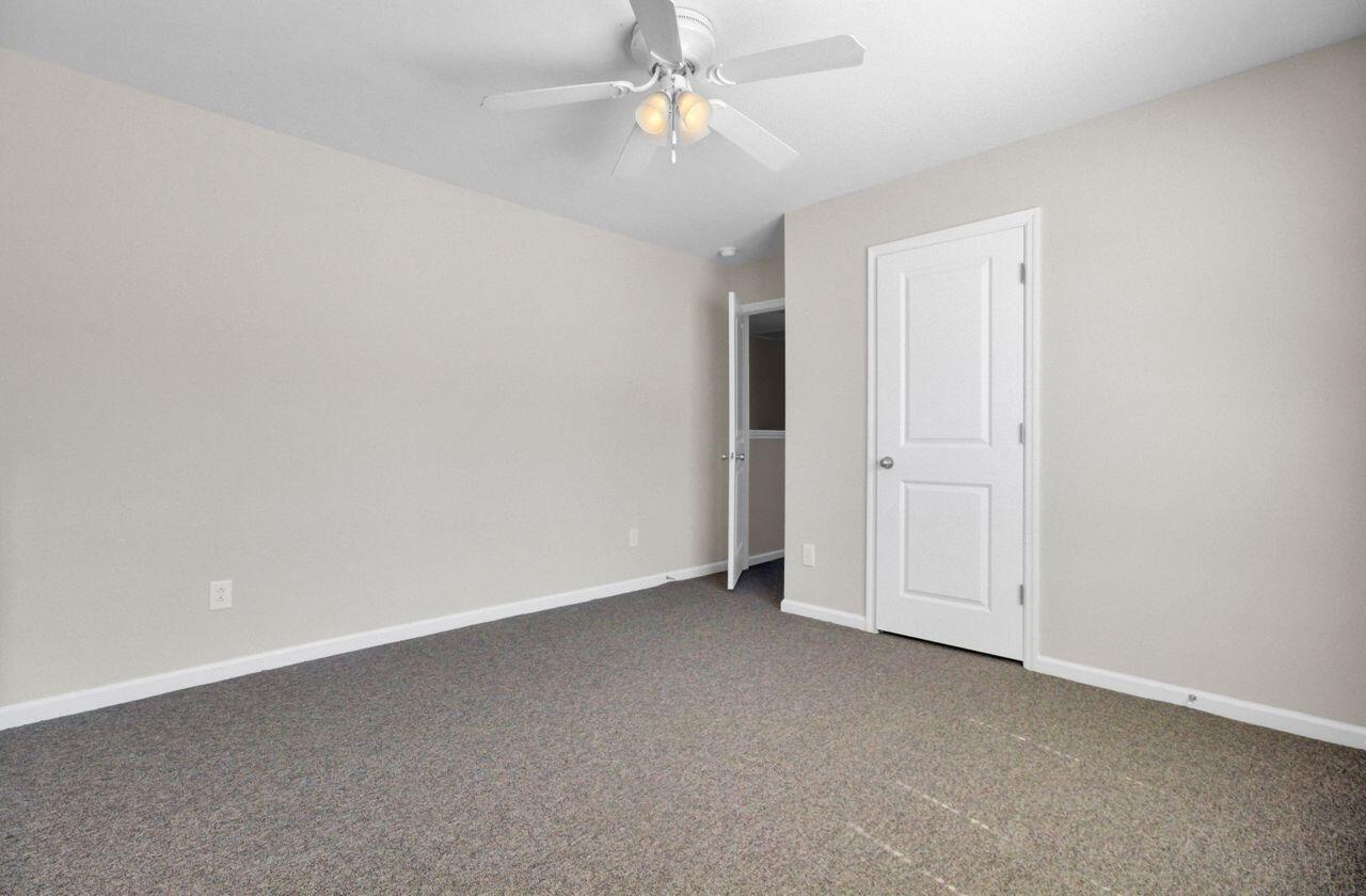 629 English Oak Circle Moncks Corner, SC 29461 - Photo 36 of 46 (35)