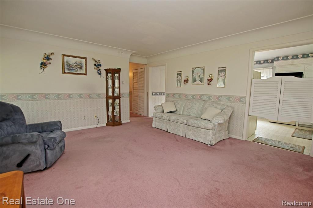930 North Wilder Road Lapeer, MI 48446 - Photo 7 of 54