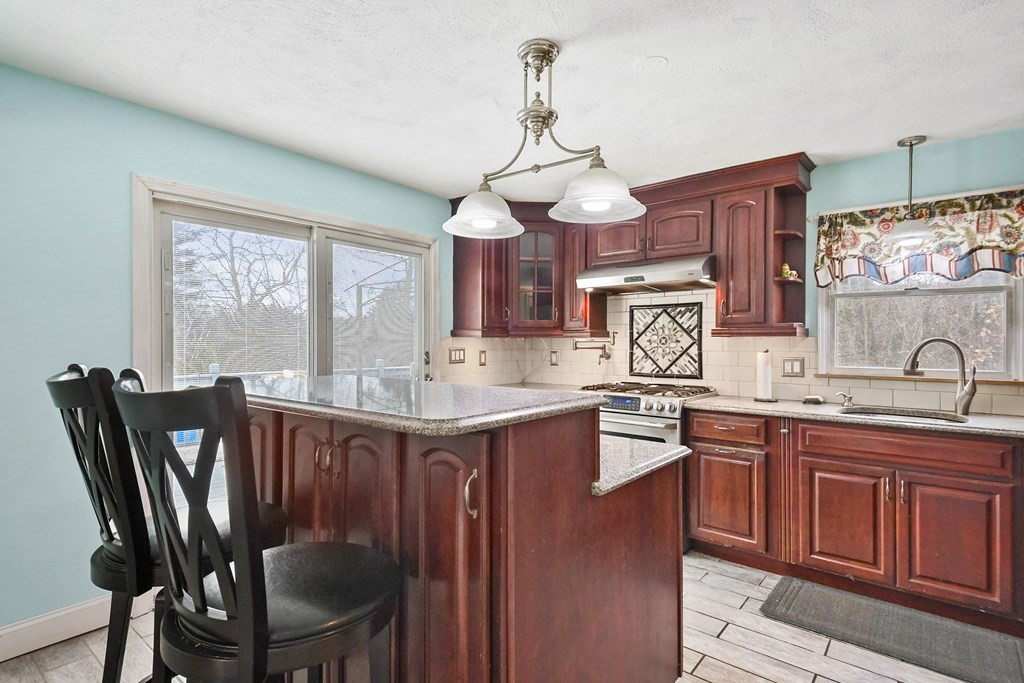 591 Townsend Harbor Road Lunenburg, MA 01462 - Photo 14 of 32 Gallery Image 14