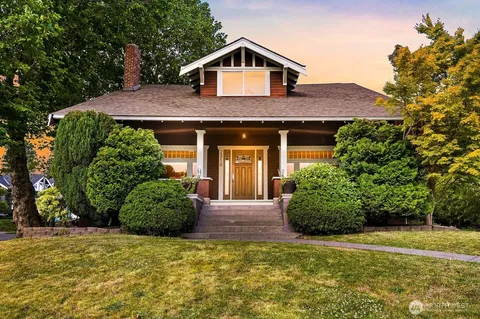 $995,000 | 2816 Cornwall Avenue, Bellingham, WA 98225
