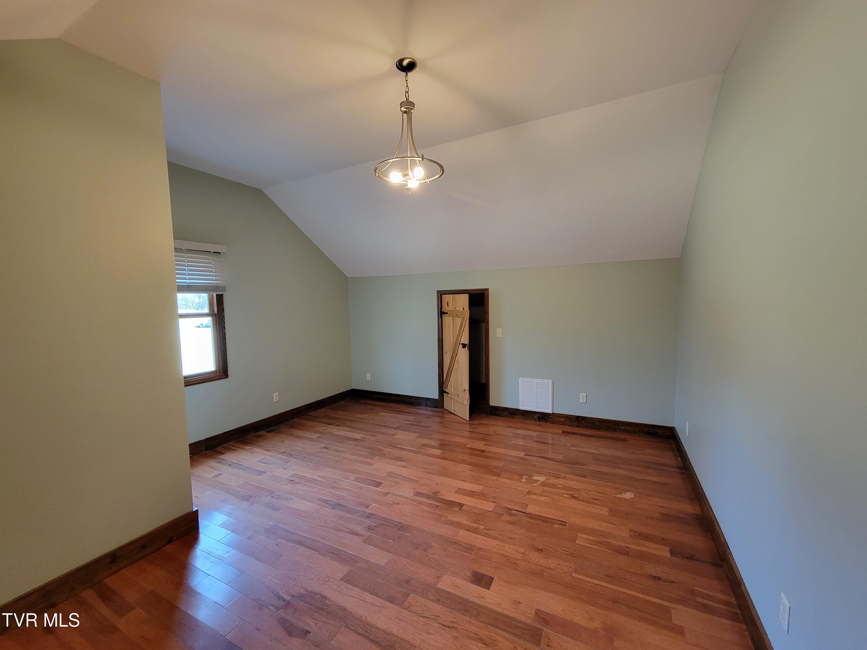 109 Carey Lane, Unit 5 Erwin, TN 37650 - Photo 17 of 22 20221219_142108