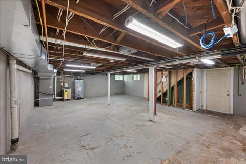 $1,050,000 | 3810 Dresden Street, Kensington, MD 20895