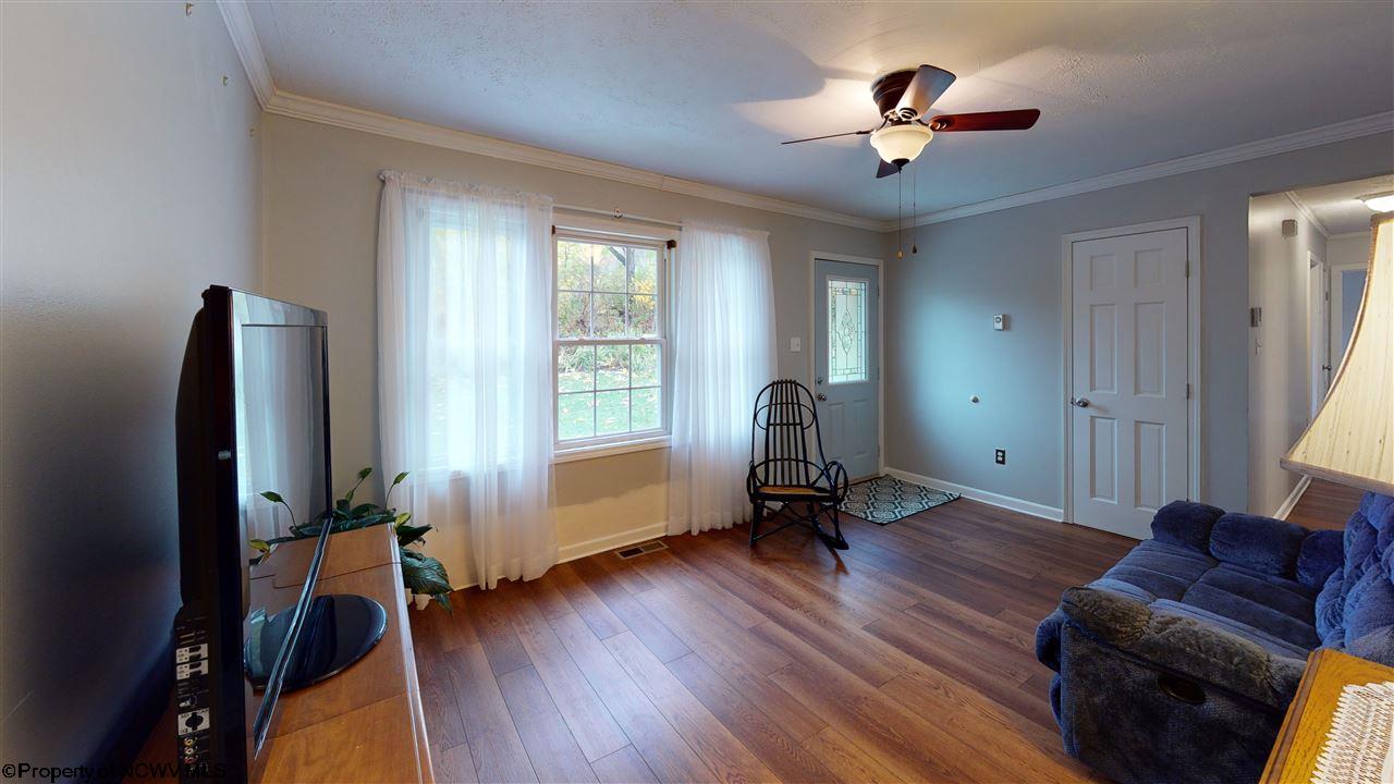 168 Taylor School Road Bridgeport, WV 26330 - Photo 6 of 22 Gallery Image 6