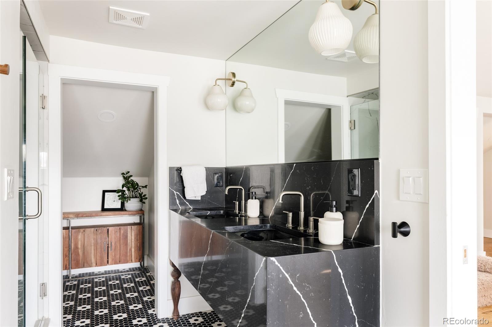 4452 Stuart Street Denver, CO 80212 - Photo 14 of 36