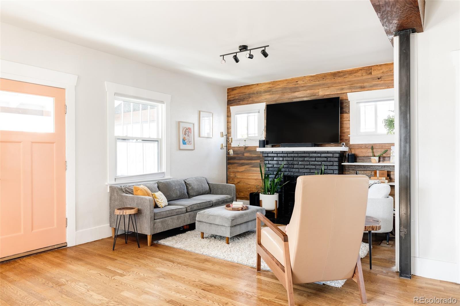 4452 Stuart Street Denver, CO 80212 - Photo 6 of 36