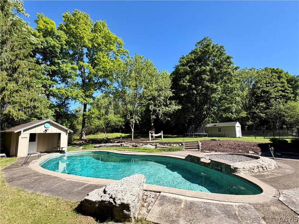 5107 Harris Road Onondaga, NY 13031 - Photo 5 of 40 Pool