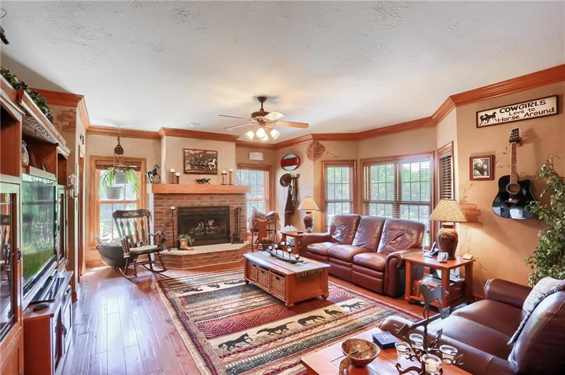 1683 Reissing Road McDonald, PA 15057 - Photo 9 of 25 Gallery Image 9