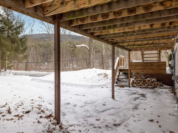 a view of a pathway with a balcony