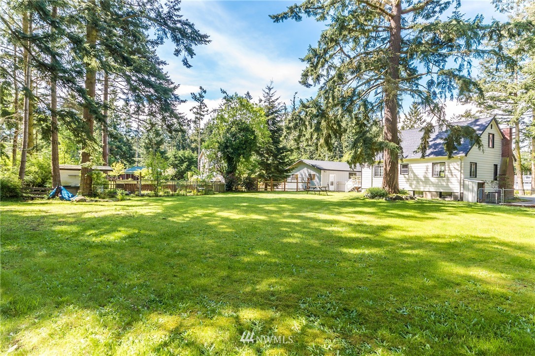 1366 North View Road Oak Harbor, WA 98277 - Photo 3 of 25 Gallery Image 3
