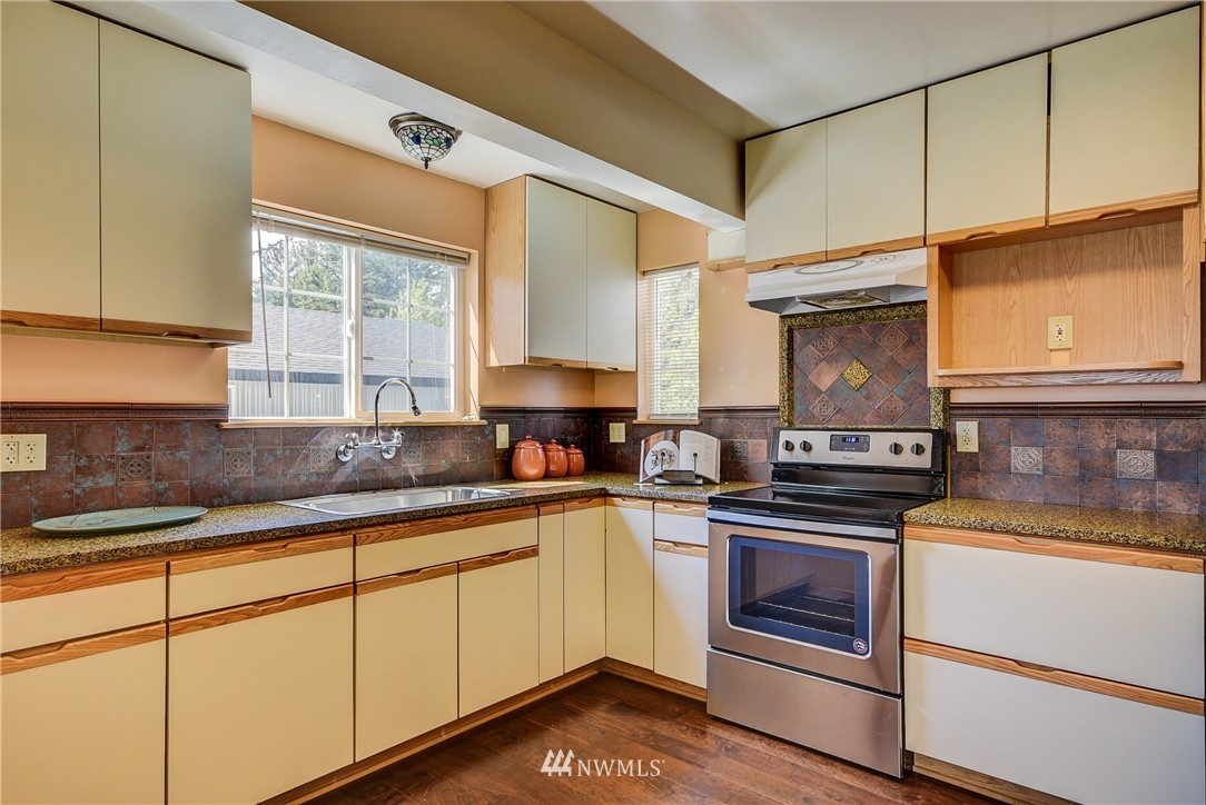 1366 North View Road Oak Harbor, WA 98277 - Photo 10 of 25 Gallery Image 10