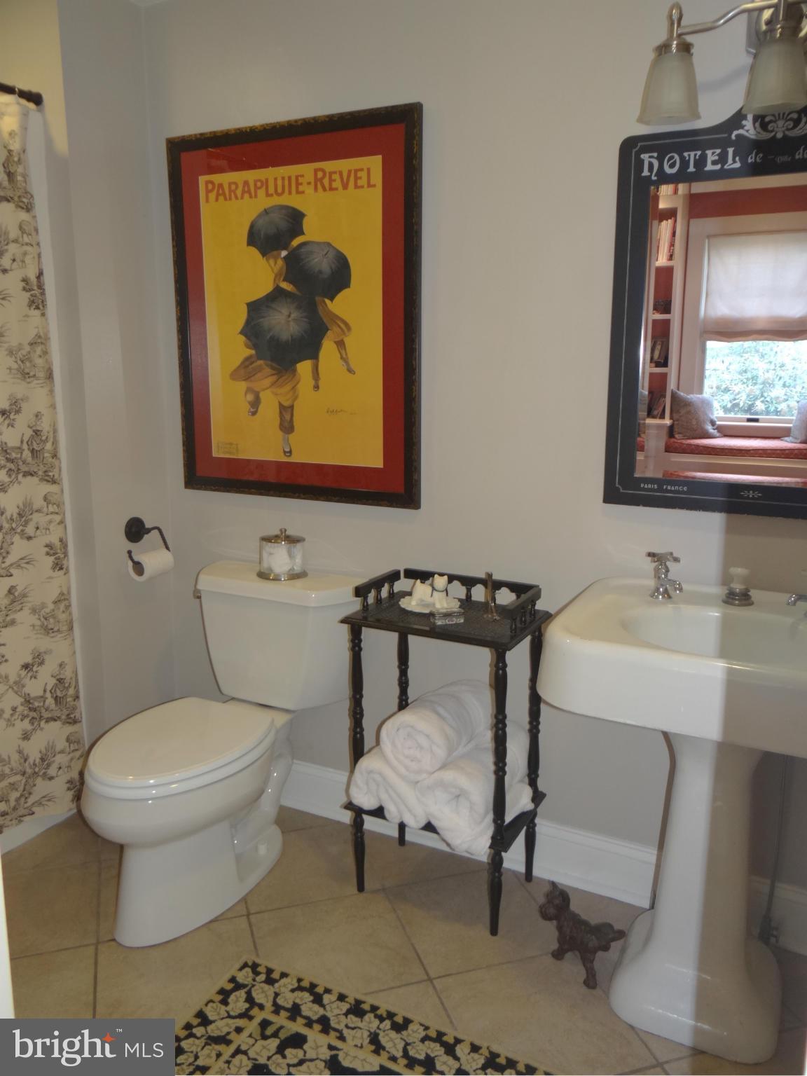 836 Maple Road Gambrills, MD 21054 - Photo 11 of 30 Main Level Bath