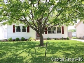 2228 Dunwich Street Springfield, IL 62702 - Photo 2 of 24