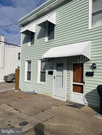 a view of a house with a garage