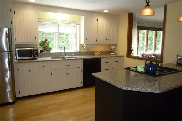 28 Ridge Road Walpole, MA 02081 - Photo 3 of 30 Gallery Image 3