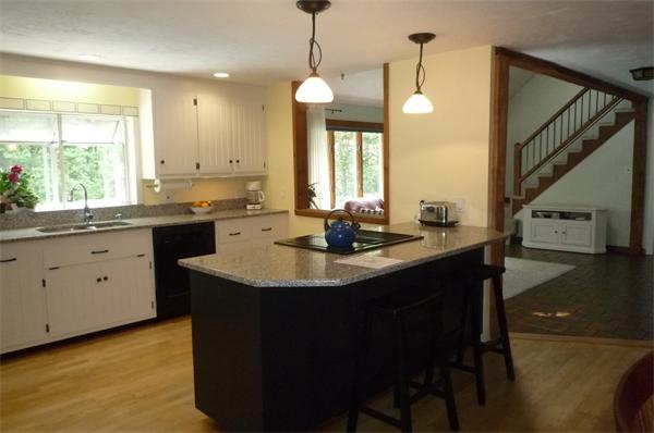 28 Ridge Road Walpole, MA 02081 - Photo 6 of 30 Gallery Image 6