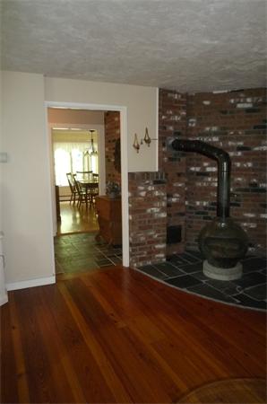 28 Ridge Road Walpole, MA 02081 - Photo 10 of 30 Gallery Image 10