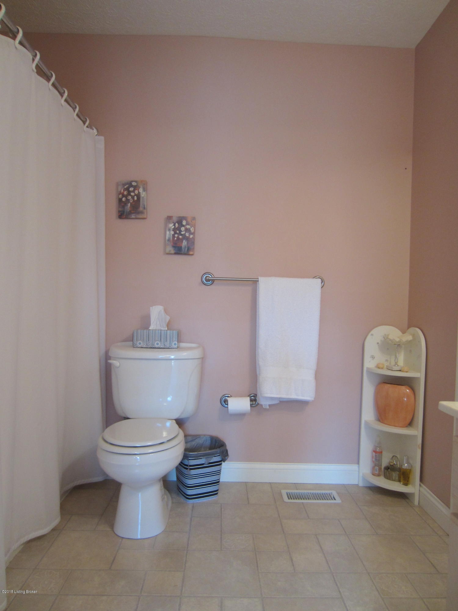 175 Ridgewood Drive Pewee Valley, KY 40056 - Photo 22 of 45 Adjoining Full Bath