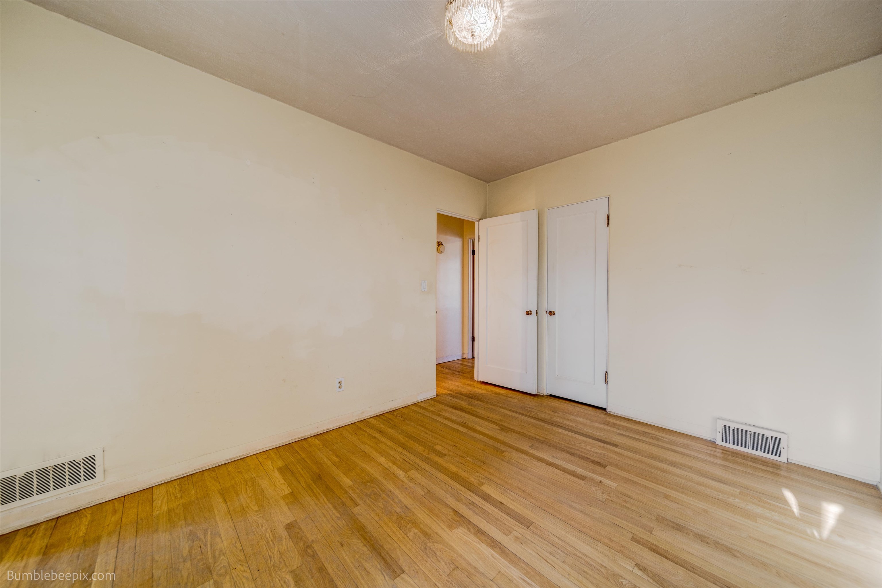 946 East 40th Avenue Spokane, WA 99203 - Photo 14 of 30