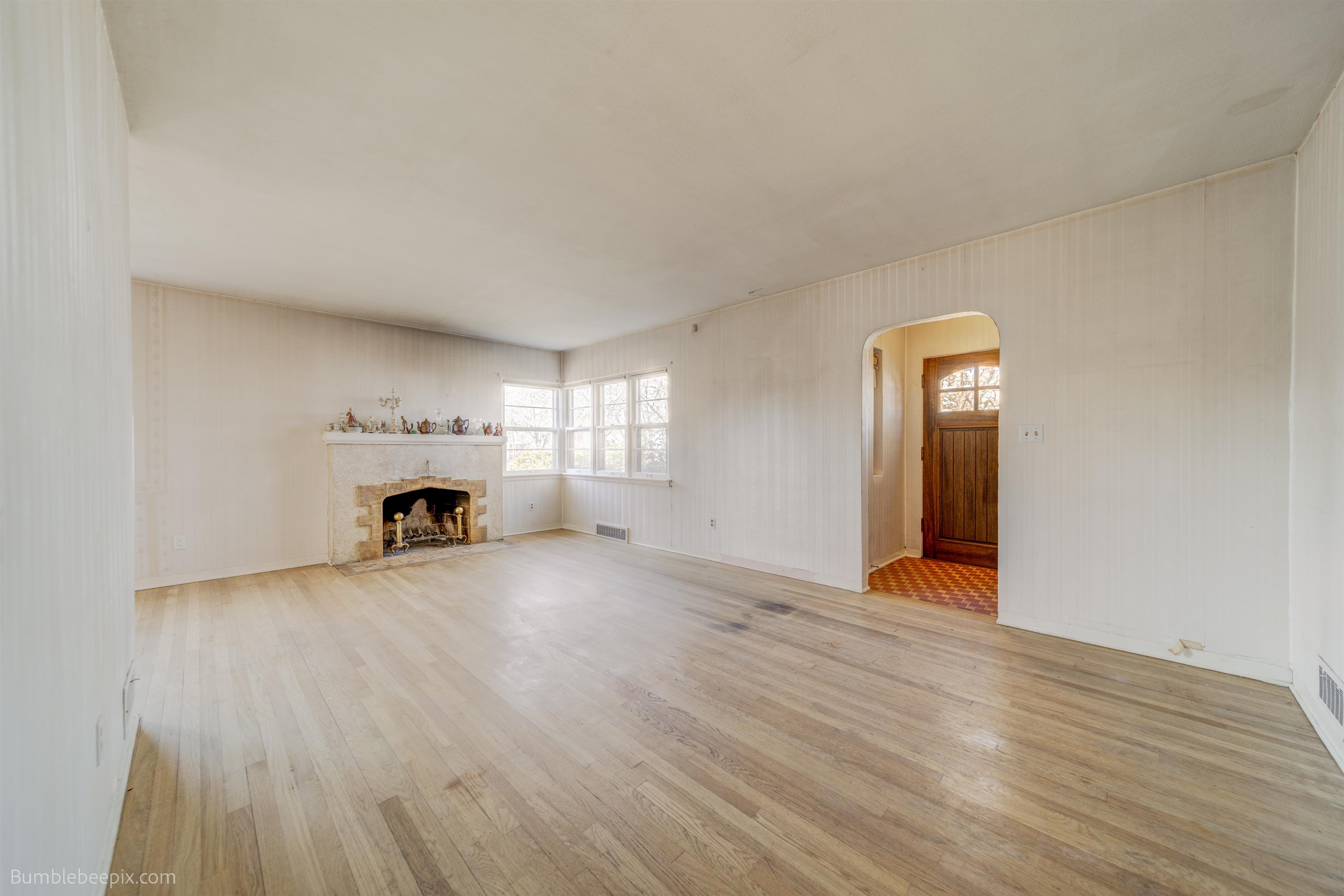 946 East 40th Avenue Spokane, WA 99203 - Photo 5 of 30