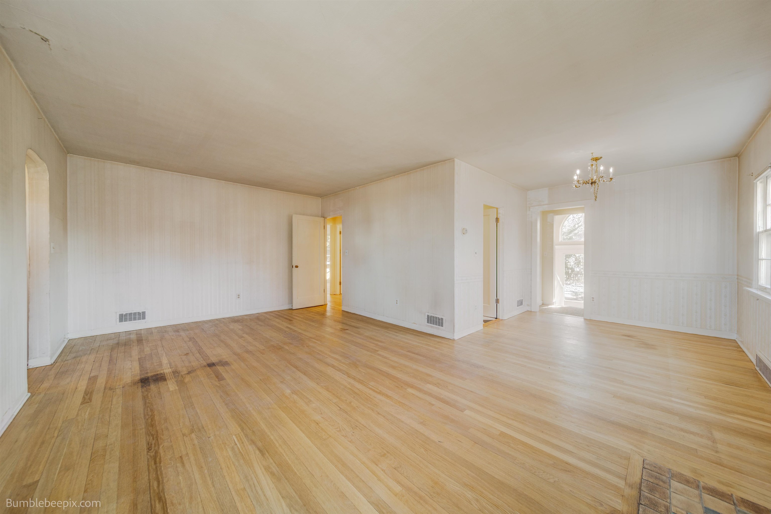 946 East 40th Avenue Spokane, WA 99203 - Photo 6 of 30