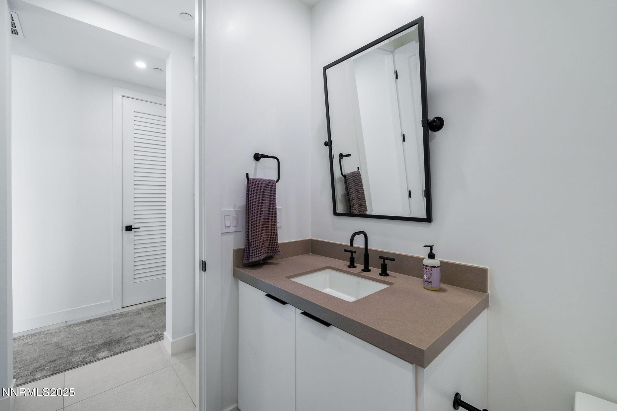 16 Persano Street Reno, NV 89511 - Photo 12 of 44 28-web-or-mls-16 Persano St-20