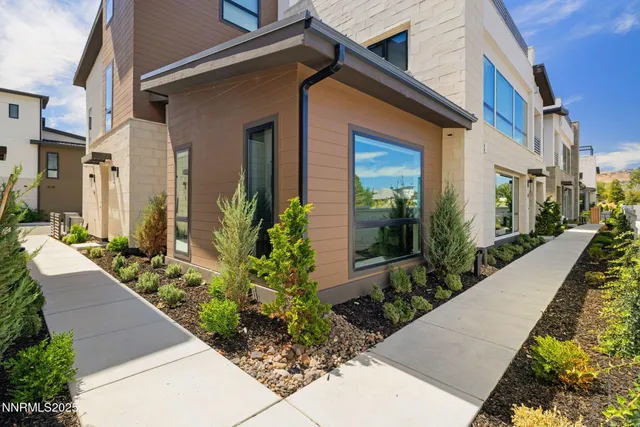 $1,175,000 | 16 Persano Street, Reno, NV 89511