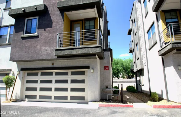 $3,000 | 2090 South Dorsey Lane, Unit 1046, Tempe, AZ 85282