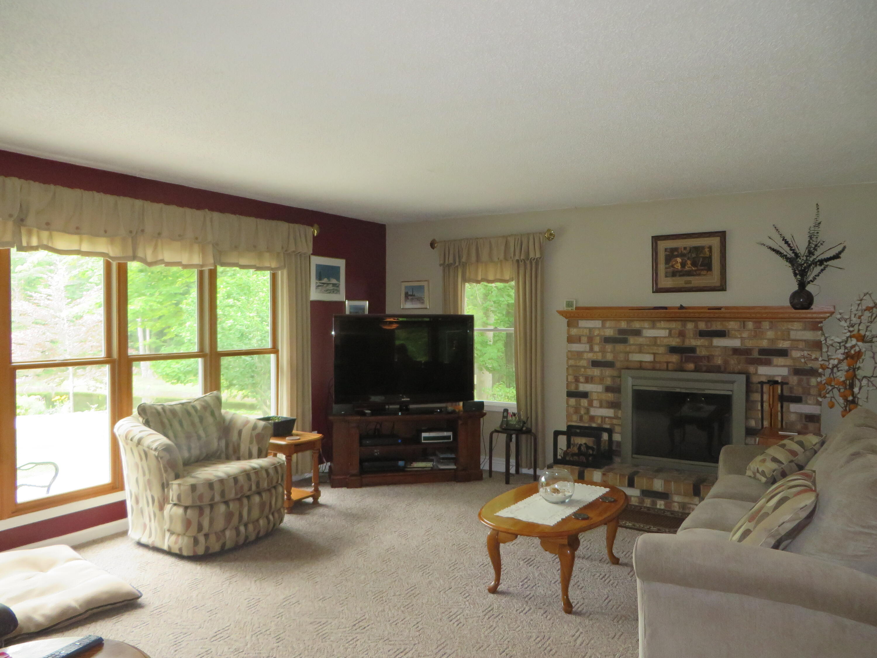1525 North Weber Road Muskegon, MI 49445 - Photo 3 of 49 IMG_3035