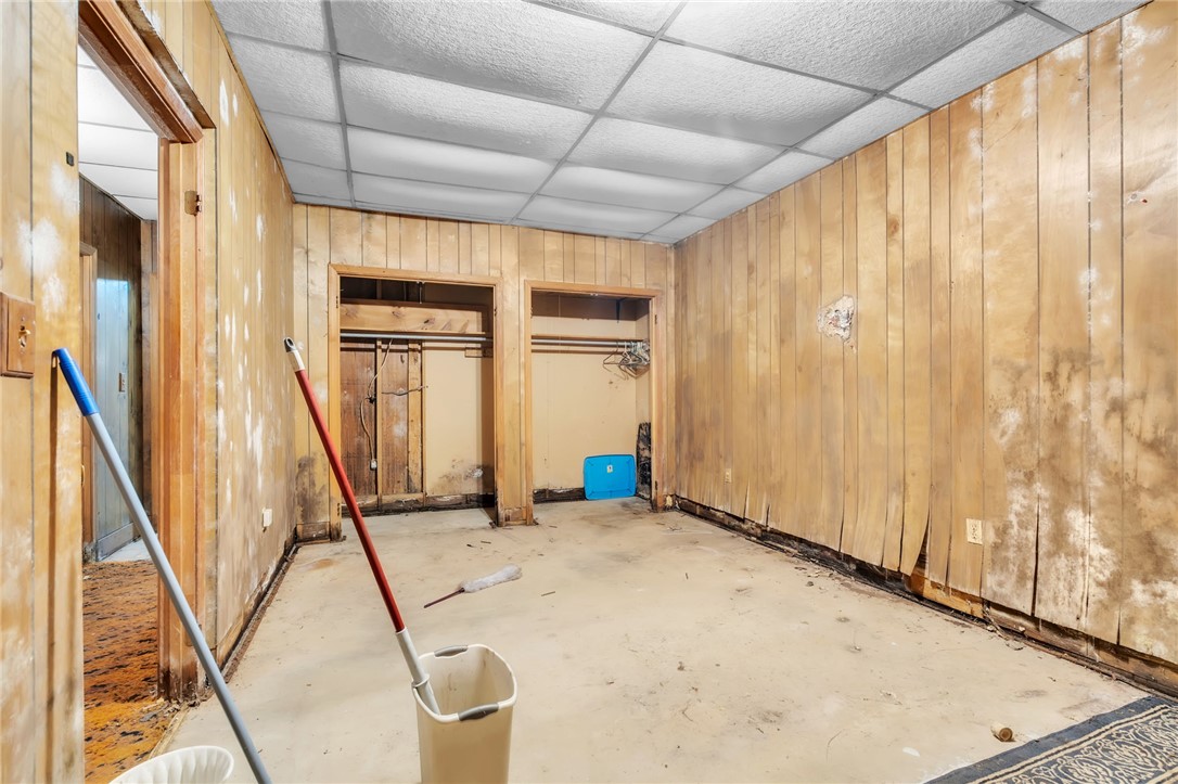 602 Harper Road Pendleton, SC 29670 - Photo 21 of 32 A promising blank canvas awaits your creative vision for renovation and revitalization.