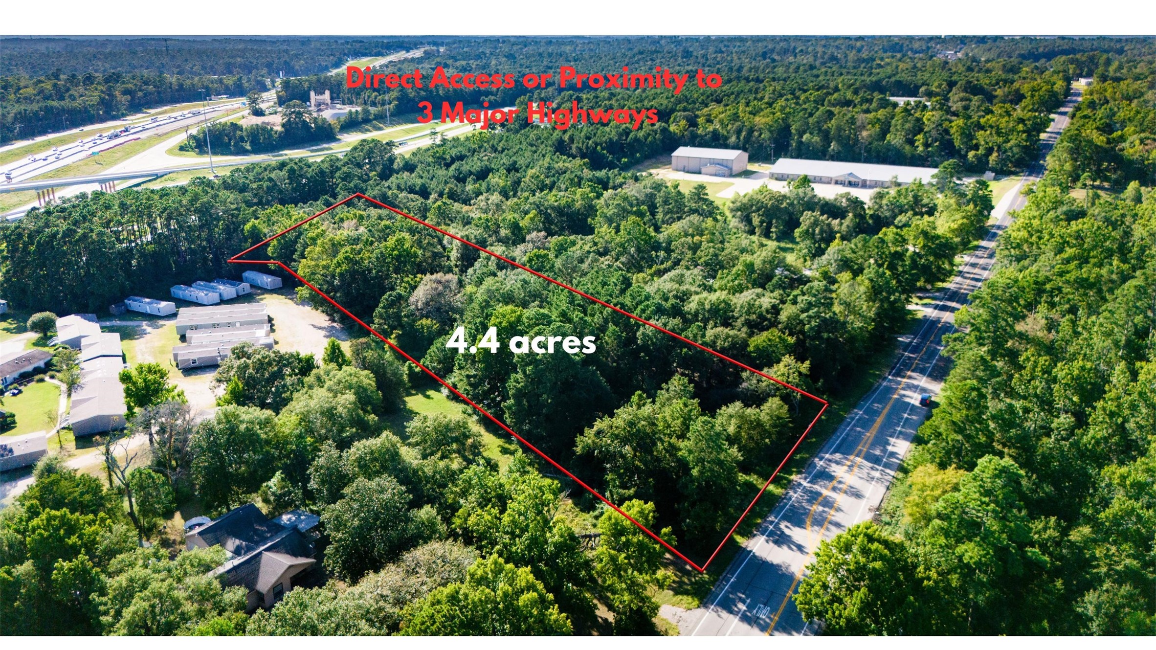 This 4.4 acre track has direct access to 2 major highways and is also located adjacent to Interstate 45.