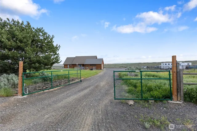 $550,000 | 545 Sagebrush Drive, Ephrata, WA 98823